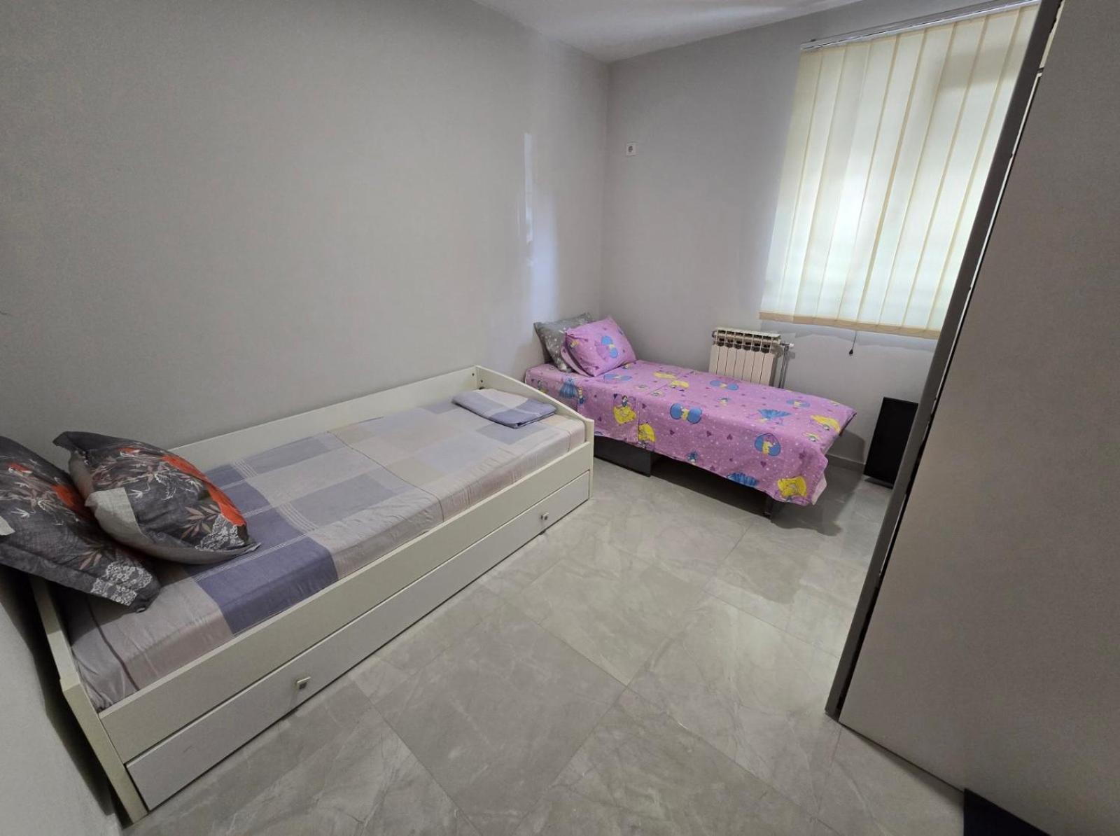 Family Apartment-Dilorena Бар Екстериор снимка