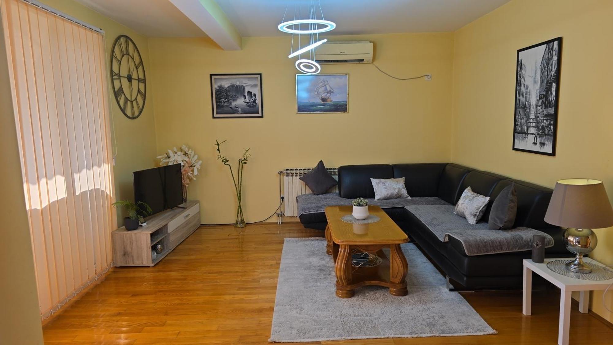 Family Apartment-Dilorena Бар Екстериор снимка