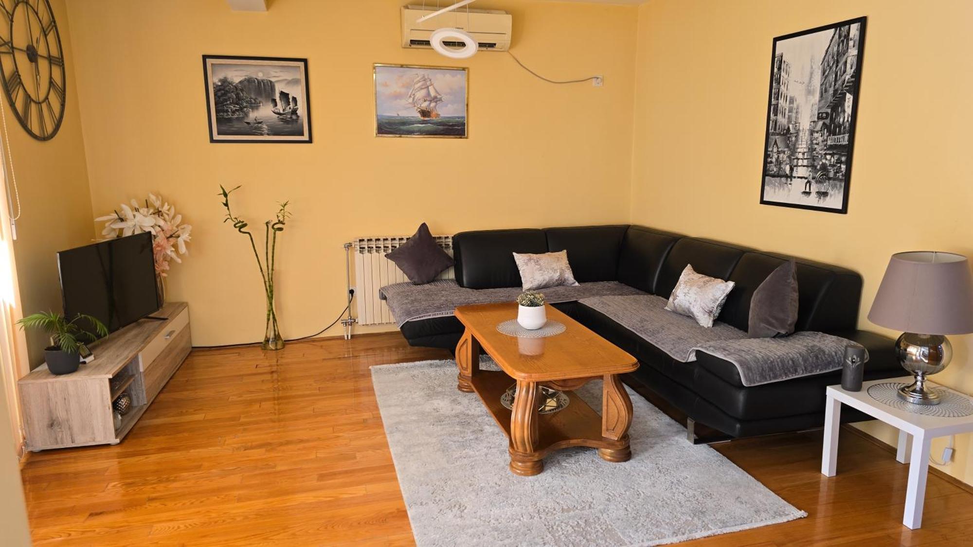 Family Apartment-Dilorena Бар Екстериор снимка