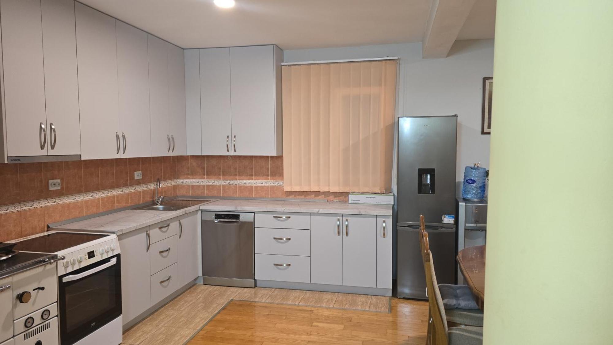Family Apartment-Dilorena Бар Стая снимка