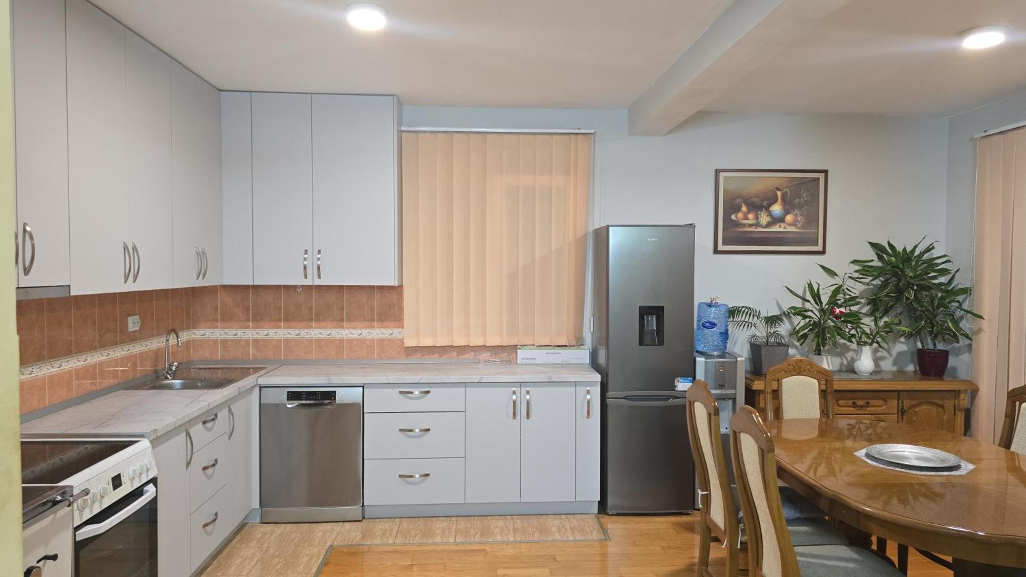 Family Apartment-Dilorena Бар Екстериор снимка
